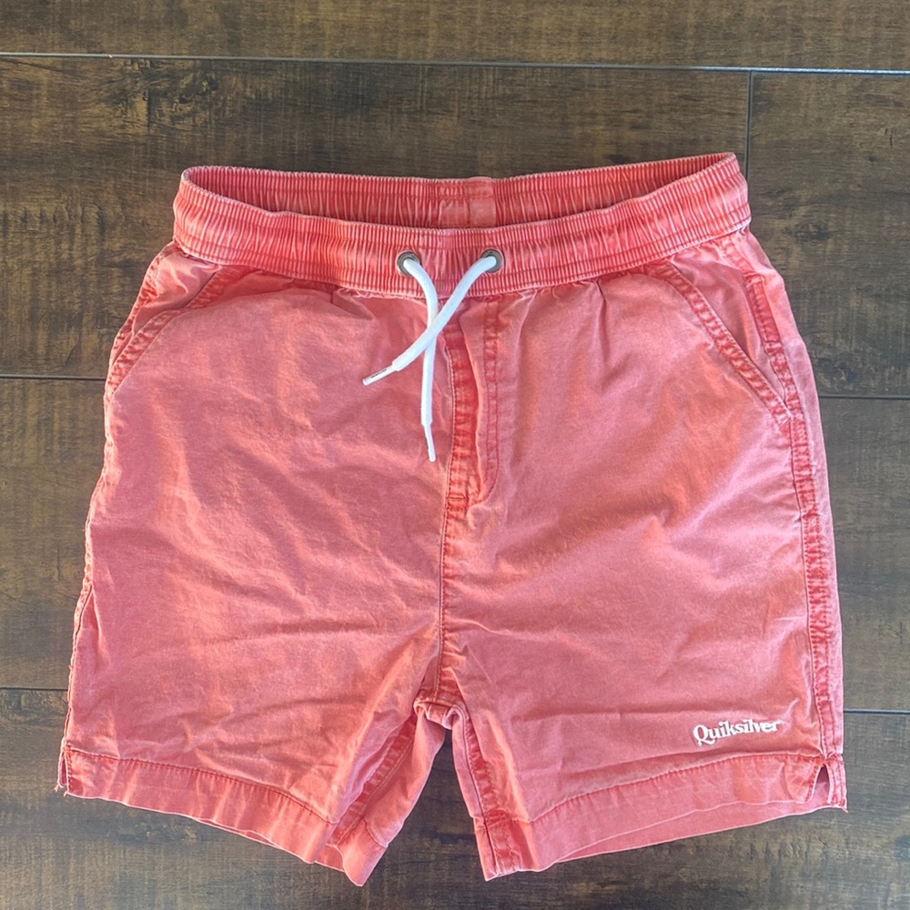 Like new Quicksilver shorts pull on- Dark salmon color